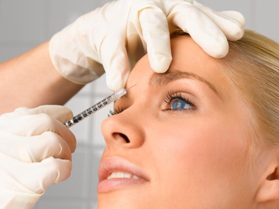 Relatox atau Botox - yang mana lebih baik? Perbandingan Suntikan Suntikan Kecantikan