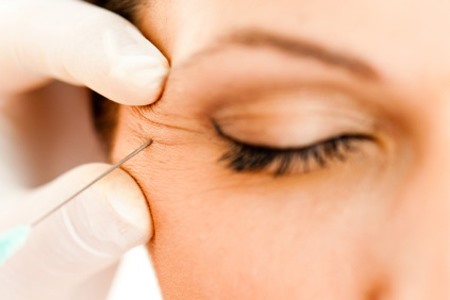 Dysport: qué es, el procedimiento, inyecciones en la frente, entre las cejas de las arrugas. Resultados, foto