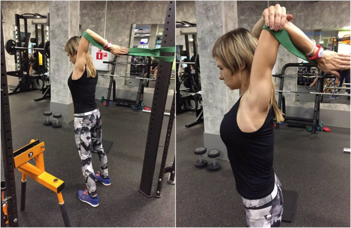 Latihan dengan dumbbells untuk wanita, gadis untuk punggung, lengan, otot dada, punggung, abs, di rumah untuk pemula