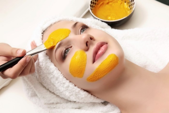 Como se livrar dos pelos faciais de uma mulher para sempre. Remoção de cabelo com remédios populares, depilação com cera, shugaring. Causas e tratamento de pelos faciais excessivos
