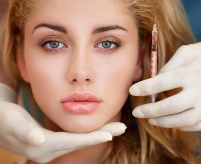 Nâng môi bằng axit hyaluronic. Hình ảnh trước và sau khi làm thủ thuật, đánh giá. Tiêm bao nhiêu tiền