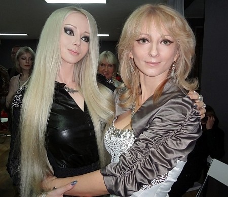 Lukyanova Valeria ก่อนและหลังพลาสติก ภาพถ่ายของสาวบาร์บี้ (Amatue) บนอินสตาแกรม Vkontakte