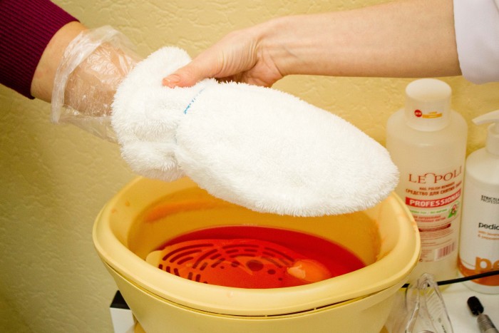 Parafina. Para que é usada a parafina para mãos, pés e rosto? Cosmeticamente líquido, parafina fria, banhos