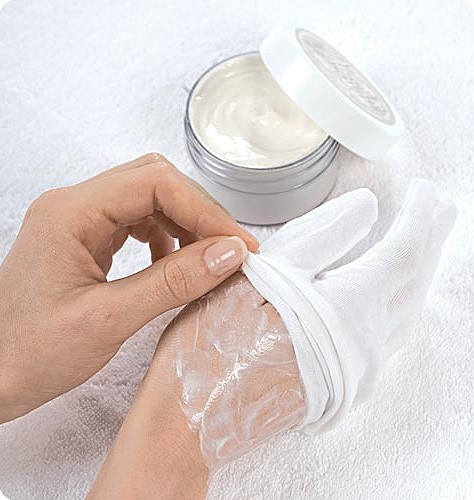 Các móng tay trên bàn tay được gấp lại. Nguyên nhân và cách điều trị bằng các bài thuốc dân gian, thuốc chữa bệnh tại nhà ở trẻ em và người lớn