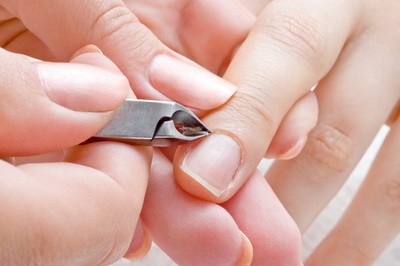 تمديد الأظافر مع هلام ، هلام البولندية ، على أشكال ، دون هلام والاكريليك لنفسك في المنزل. دروس للمبتدئين