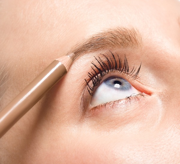Cách vẽ lông mày đẹp bằng bút chì, sơn bóng, vẽ henna tại nhà