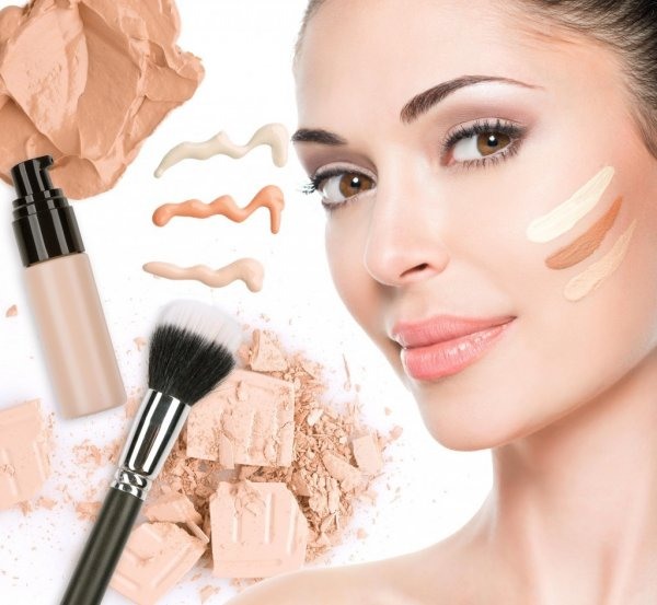 Cách nhanh chóng loại bỏ cằm hai ngấn: bài tập, phương tiện thẩm mỹ, massage, thể dục để phục hồi khuôn mặt trái xoan