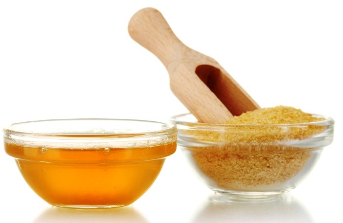 Mặt nạ nuôi dưỡng, dưỡng ẩm và phục hồi tóc khô. Công thức nấu ăn để sử dụng tại nhà