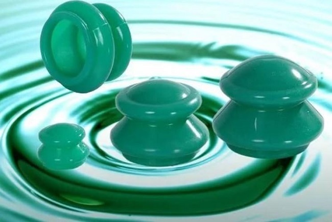 Massage mặt bằng cốc - cách massage chân không đúng cách