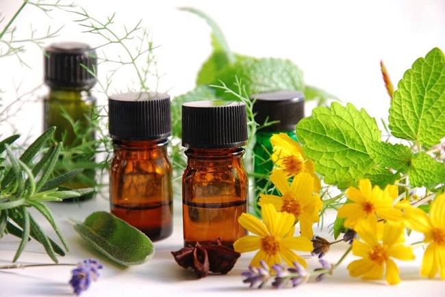 Massage mặt bằng cốc - cách massage chân không đúng cách