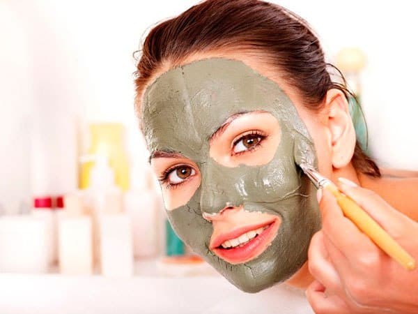 Oval facelift - mengangkat, krim kulit, benang, topeng, latihan di rumah. Gambar