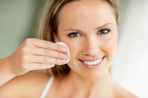 Cicatrizes no rosto após acne - como se livrar de: cremes, pomadas, produtos farmacêuticos, máscaras, métodos cosméticos e médicos