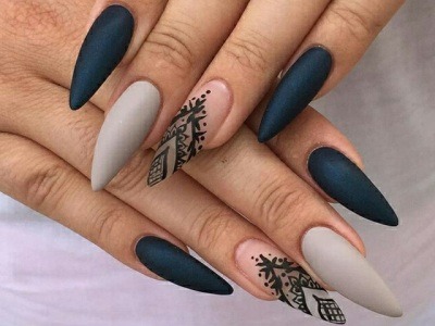 Thiết kế móng tay màu đen, với sơn bóng đen, vàng, bạc, kim cương giả. Các mặt hàng và ảnh mới