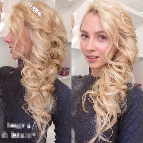 Penteado grego para cabelos longos com curativo. Instruções passo a passo com foto