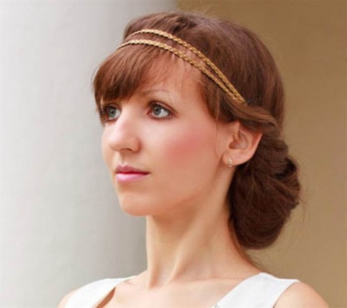 Penteado grego para cabelos longos com curativo. Instruções passo a passo com foto