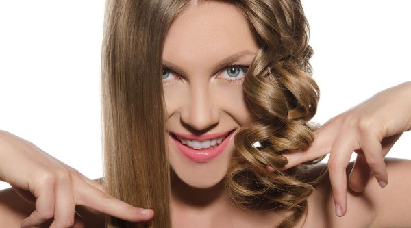 Tallado para cabello de longitud media: cómo se hace, fotos de antes y después: con flequillo, rizos grandes, reseñas y precios