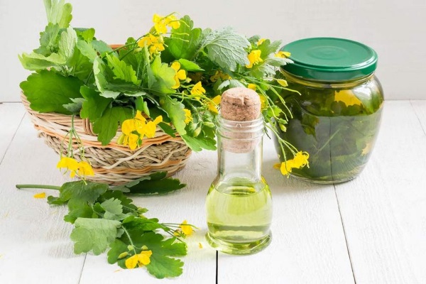 Các biện pháp dân gian cho mụn trứng cá trên mặt. Các công thức nấu ăn tốt nhất và sử dụng chúng ở nhà