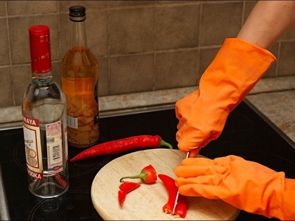 Маска за раст косе са црвеним бибером. Рецепт како га користити код куће, са циметом, чичковим уљем