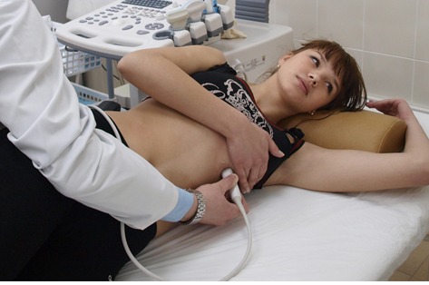 Inchaço sob os olhos pela manhã. Causas e tratamento em mulheres e homens, hematomas matinais, vermelhidão, bolsas nas maçãs do rosto