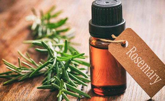 Tinh dầu. Bảng các đặc tính hữu ích và ứng dụng cho mặt, tóc, giảm cân, tắm, trộn, da, đèn thơm, bồn tắm, hít