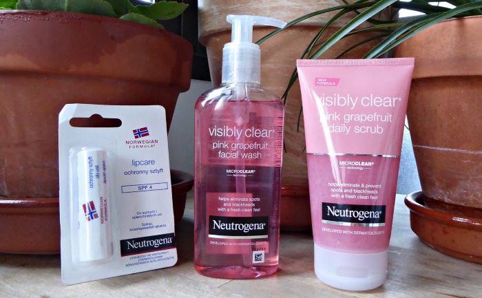 Mỹ phẩm Neutrogena (Nitrodzhina): kem dưỡng da tay, móng tay, chân, mặt, sữa dưỡng thể, dưỡng môi, son môi hợp vệ sinh, gel gội đầu. Thành phần, công thức, đặc tính, giá cả và đánh giá