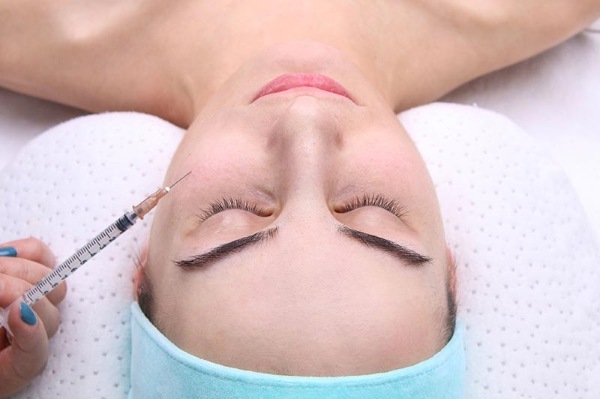 جراحة تجميل الوجه. صور قبل وبعد جراحة نحت الجسم بحمض الهيالورونيك. الأسعار والاستعراضات