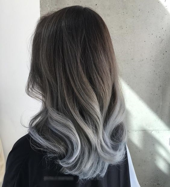 Warna kelabu pewarna rambut: Estelle, Kapus, Garnier, Schwarzkopf, Pallet, Londa, Loreal