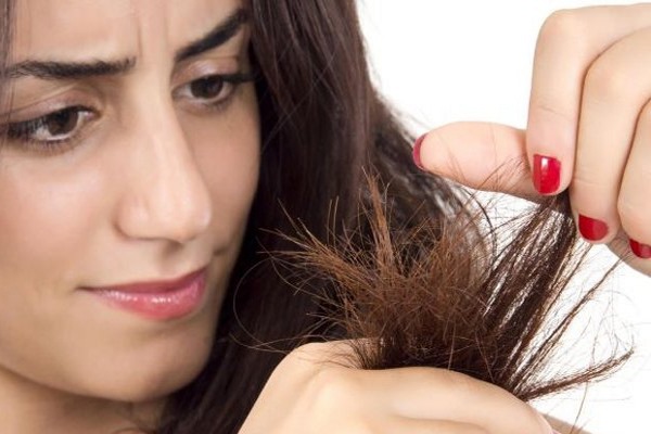 Vitamin B12 nguyên chất cho tóc, dạng ống: dùng ngoài da, pha chế mặt nạ. Có nghĩa là Cyanocobalamin, Pyrodoxin, Dầu dưỡng mật ong