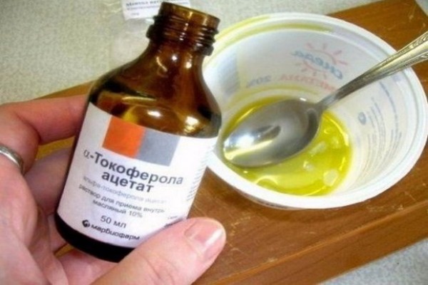 Vitamin untuk keguguran dan pertumbuhan rambut. Senarai berkesan, murah di farmasi, ulasan dan harga. Cara minum dengan betul selepas melahirkan