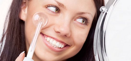 Darsonvalization - nó là gì trong thẩm mỹ, lợi ích của quy trình đối với da mặt, đầu, mí mắt, tóc, thiết bị. Chỉ định và chống chỉ định, hiệu quả
