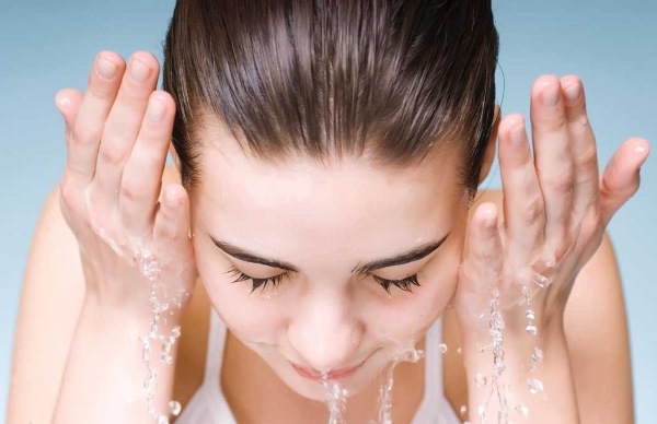 Các loại kem tốt nhất cho da dầu và da có vấn đề từ hiệu thuốc. Nhận xét