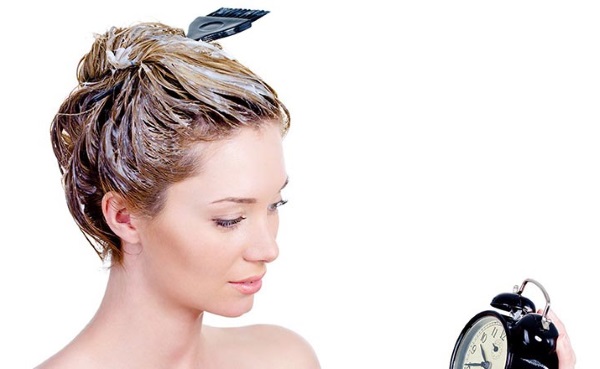 Dầu gội đầu tốt nhất để loại bỏ thuốc nhuộm tóc và làm sạch sâu. Công thức dân gian để rửa