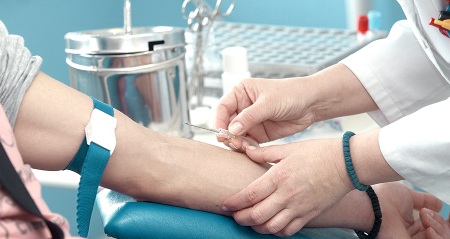 Plasmaphoresis - chỉ định sử dụng trong phụ khoa, mang thai, dị ứng, bệnh vẩy nến. Các tác dụng phụ có thể xảy ra, chi phí của thủ thuật