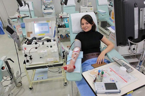 Plasmaphoresis - chỉ định sử dụng trong phụ khoa, mang thai, dị ứng, bệnh vẩy nến. Các tác dụng phụ có thể xảy ra, chi phí của thủ thuật