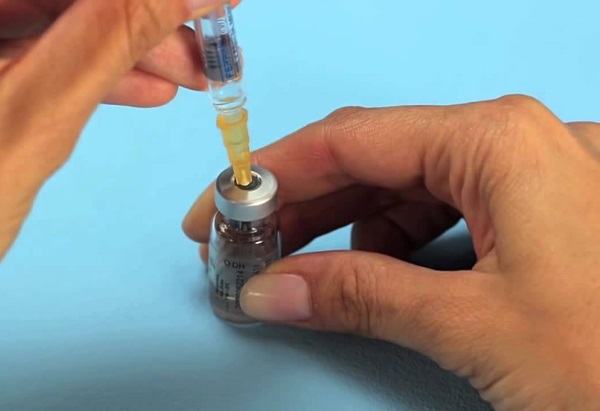 Xeomin. Hướng dẫn sử dụng trong thẩm mỹ, thần kinh. Giá cả, chất tương tự