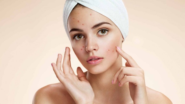 Azeite anti-rugas para o rosto. Quem é adequado, benefícios e malefícios, recursos do aplicativo. Receitas para máscaras, compressas, cremes, loções, esfoliantes