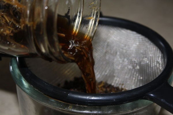 Como remover rugas na testa, sob os olhos, nasolabial, acima do lábio superior, entre as sobrancelhas, no pescoço, entre as sobrancelhas, imitar