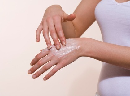 Máscaras de mãos para pele seca, envelhecida, hidratante, nutritiva e anti-envelhecimento. Receitas caseiras eficazes