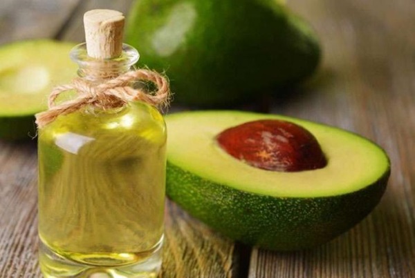 Dầu Neem. Tính chất và ứng dụng, lợi ích trong thẩm mỹ trẻ hóa da mặt