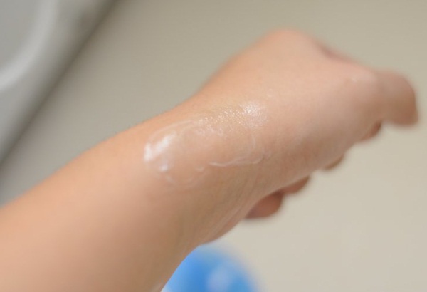 Dầu Neem. Tính chất và ứng dụng, lợi ích trong thẩm mỹ trẻ hóa da mặt