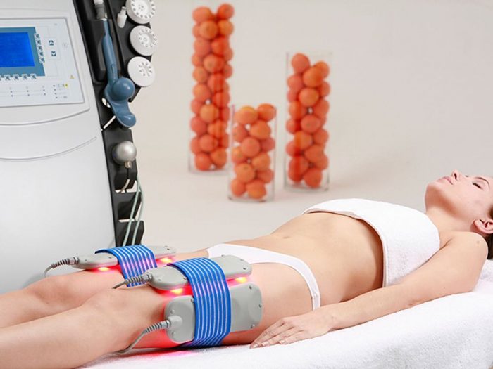 Liposuction laser. Apa itu, bagaimana ia dilakukan untuk perut, dagu, muka, paha, pipi, kaki, punggung, lengan, bonggol janda. Sebelum dan selepas gambar, ulasan, harga prosedur