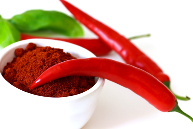Mặt nạ cho sự phát triển và mật độ tóc. Công thức nấu ăn với trứng, mật ong, rượu cognac, gelatin, dầu ngưu bàng, kefir, mù tạt