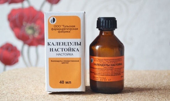 زيت شجرة الشاي الأساسي لعلاج حب الشباب والندوب والكعب go-dereva-ot-pryschey-rubtsov-pyaten-shramov-na-litse-svoystva-i-pн والندوب على الوجه. الخصائص والتطبيق