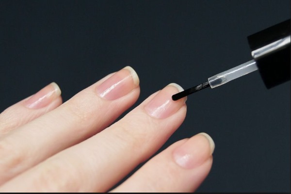 Fortalecimento das unhas em casa com remédios populares, gel, acrílico, pó, sal marinho