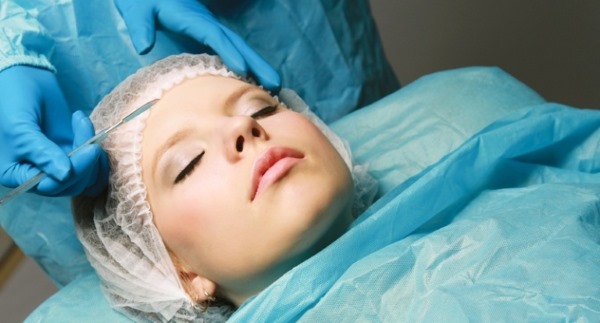 Blepharoplasty. Nhận xét về hoạt động. Ưu nhược điểm của phẫu thuật thẩm mỹ, biến chứng, phục hồi chức năng. Laser, transconjunctival, tròn, tiêm