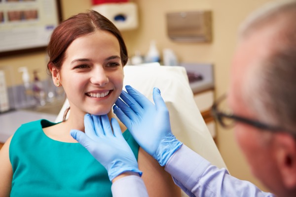 منتديات الجراحة التجميلية. تقييمات الجراحين والعيادات. أسعار العملية