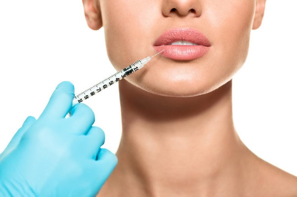 Cara membesarkan bibir dengan asid hyaluronik, botox, silikon, lipofilling, cheiloplasty. Foto, harga, ulasan