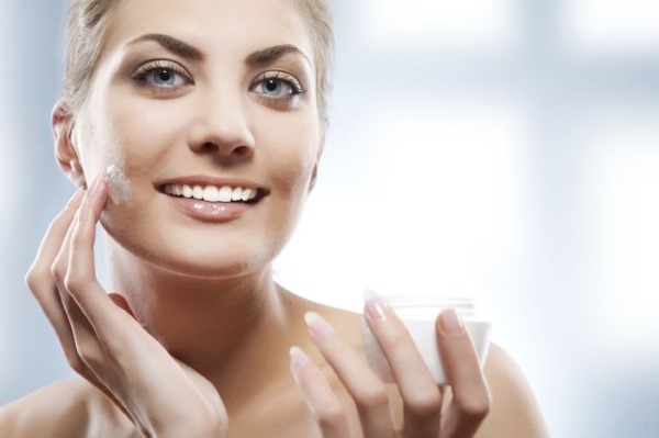Lecciones de maquillaje para principiantes. Instrucción, explicación paso a paso, video