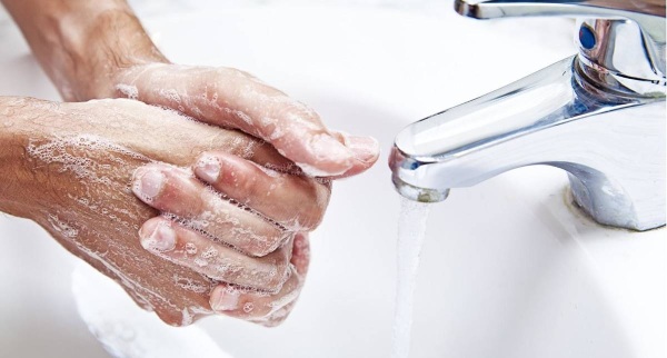 تدليك تنحيف البطن. كيف تصنع علب الفراغ بنفسك. فيديو
