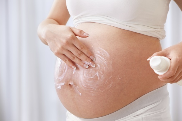 Mát xa bằng bàn chải khô đối với cellulite. Cách làm, sơ đồ, kỹ thuật